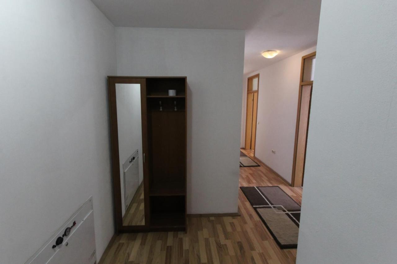 Kasumi Apartment พริสตีนา ภายนอก รูปภาพ
