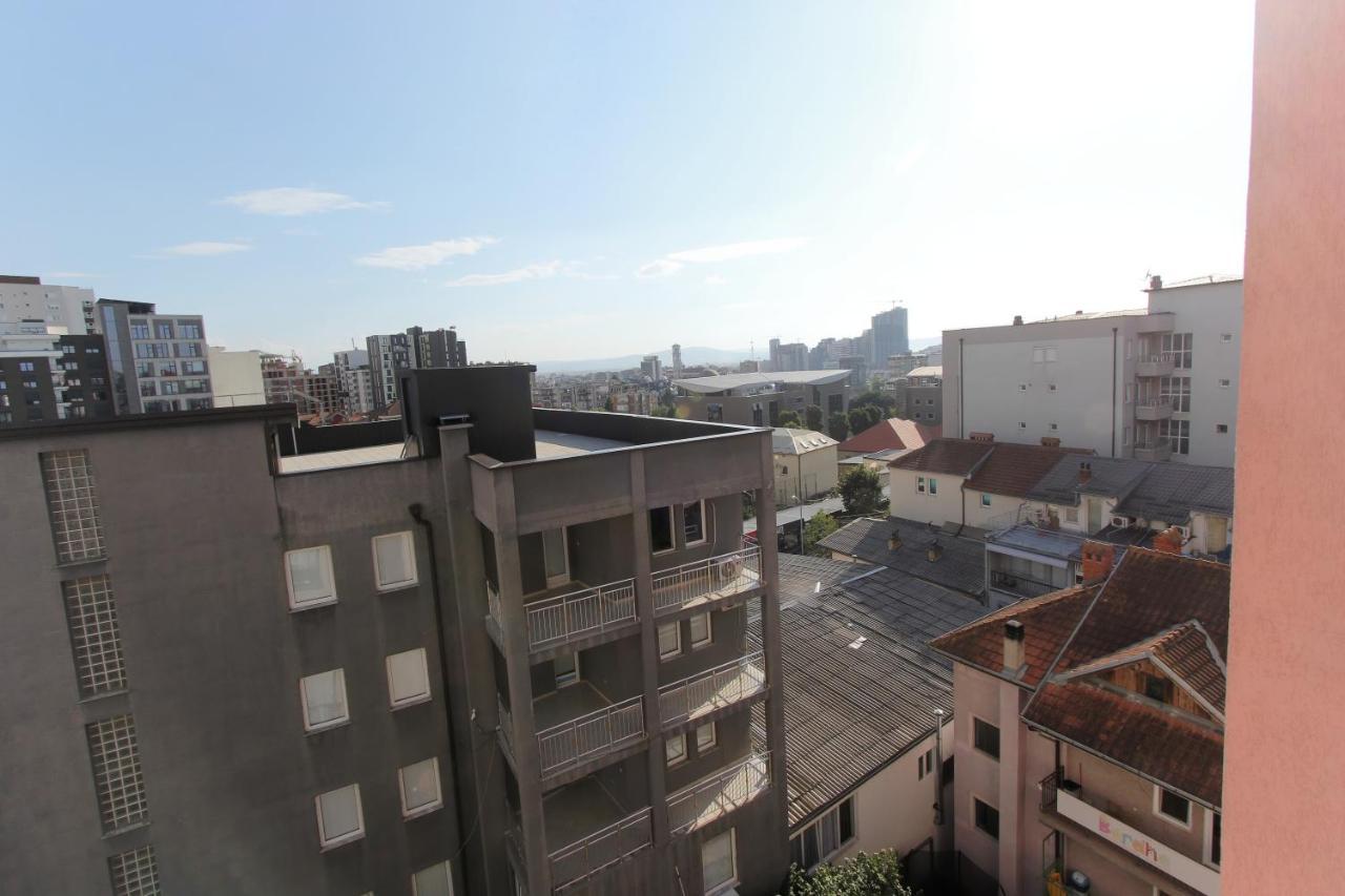 Kasumi Apartment พริสตีนา ภายนอก รูปภาพ