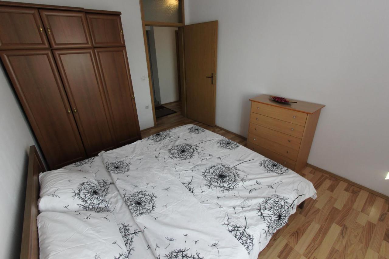 Kasumi Apartment พริสตีนา ภายนอก รูปภาพ